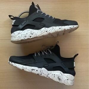 ike Air Huarache Run Ultra - Custom Size 10
